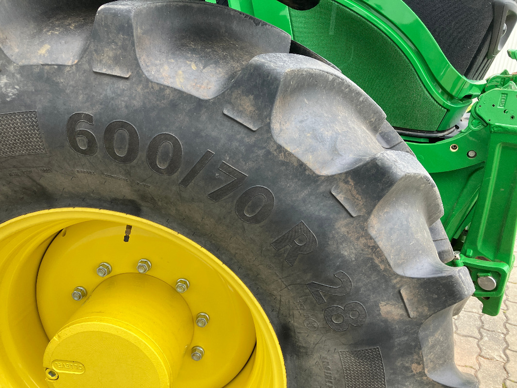 John Deere 6195R - Трактор: снимка 3 John Deere 6195R - Трактор: снимка 3