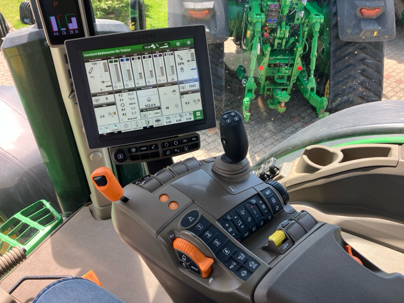 John Deere 7R310 mit PowerGard bis 02/27/ e-23 Getriebe - Трактор: снимка 4 John Deere 7R310 mit PowerGard bis 02/27/ e-23 Getriebe - Трактор: снимка 4