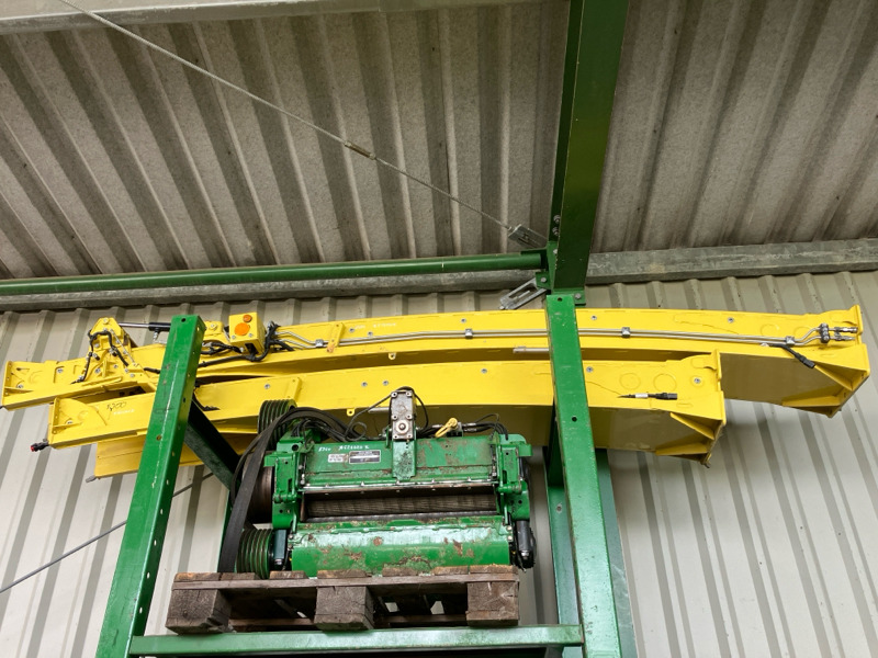 John Deere 8600 mit Kemper 460 StalkBuster und 639 PickUp - Комбайн: снимка 3 John Deere 8600 mit Kemper 460 StalkBuster und 639 PickUp - Комбайн: снимка 3