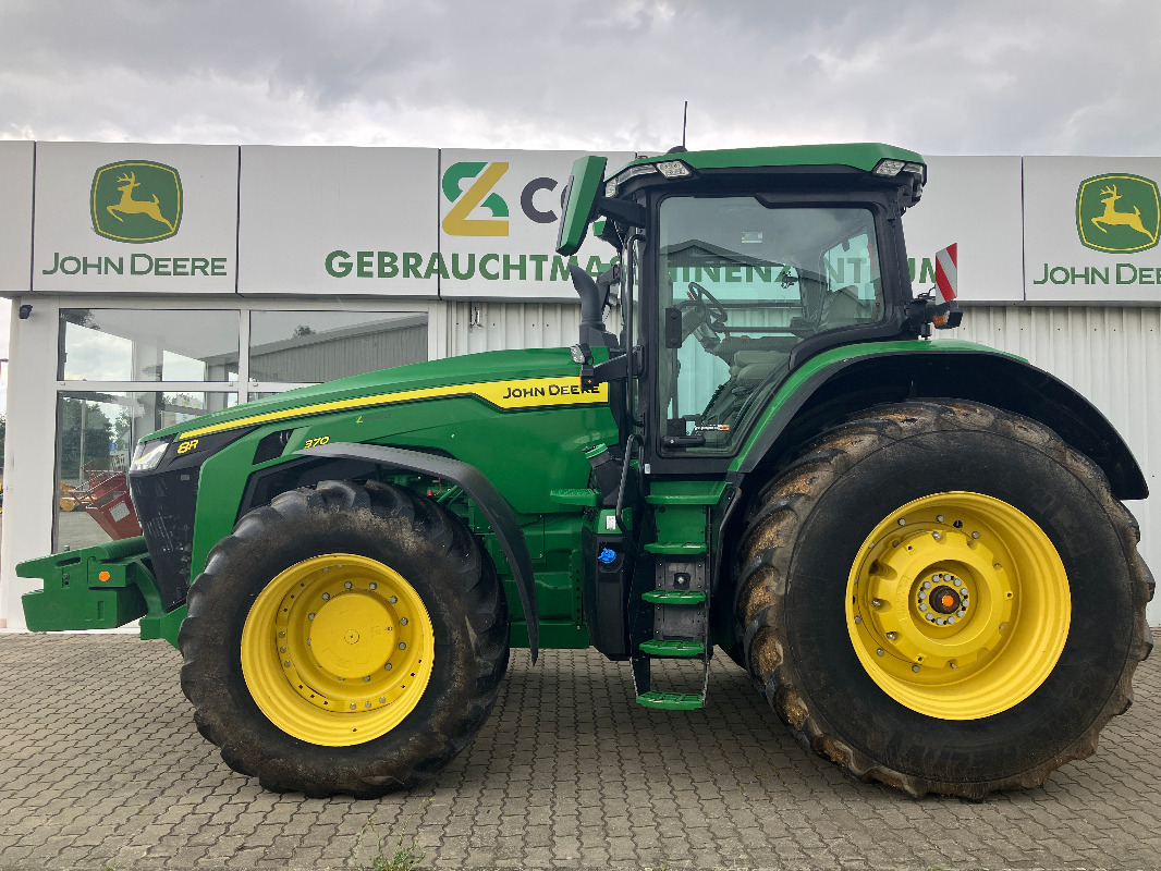 Трактор John Deere 8R370: снимка 8