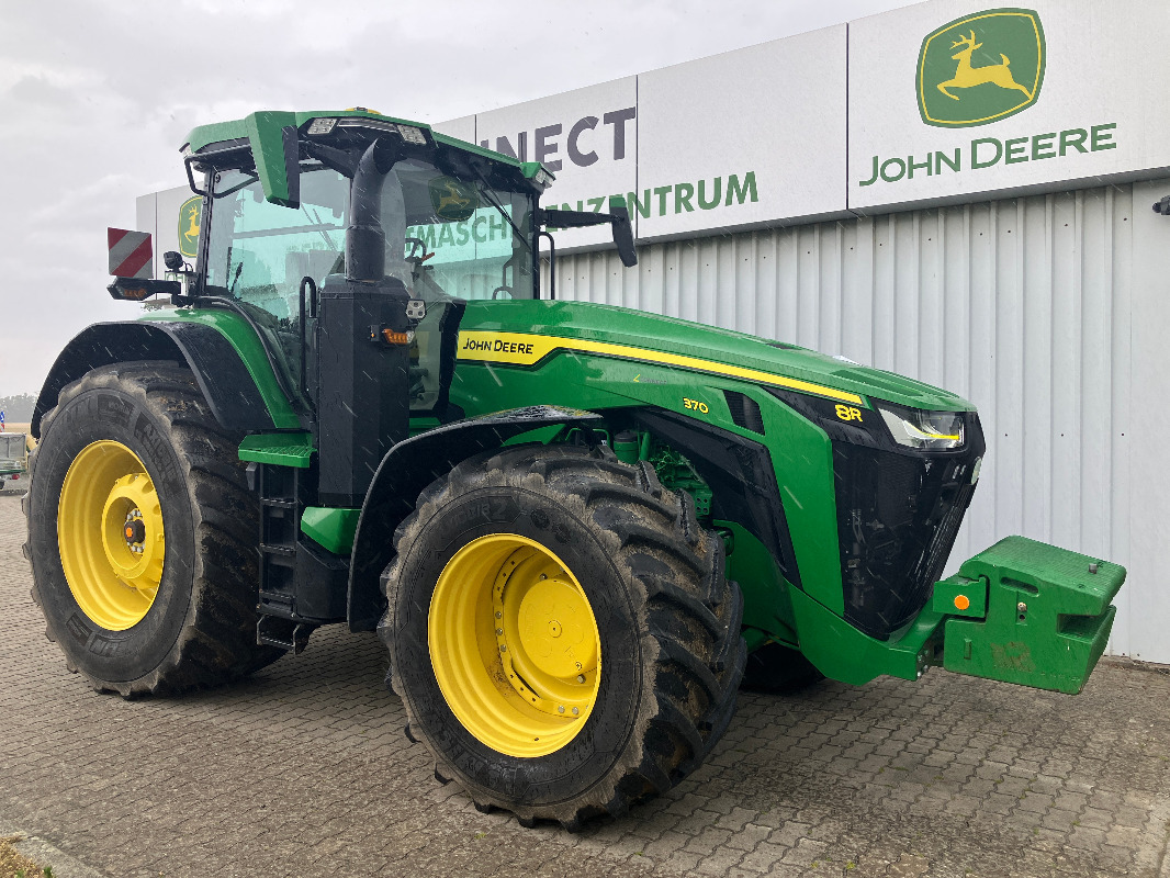 Трактор John Deere 8R370: снимка 6