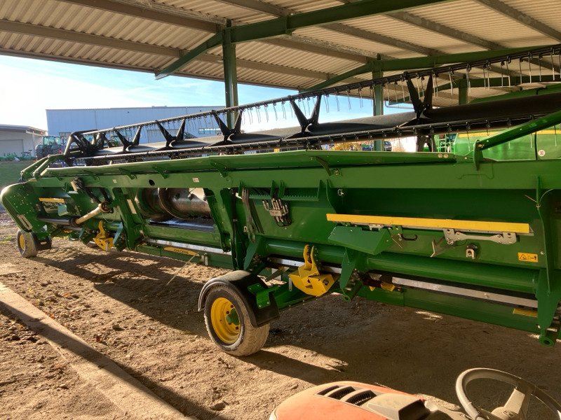 Зърнокомбайн John Deere T670i mit 630X Schneidwerk: снимка 7