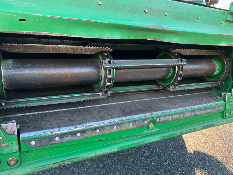 Зърнокомбайн John Deere T670i mit 630X Schneidwerk: снимка 18