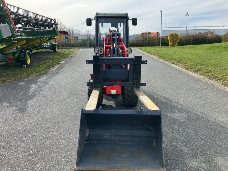 Товарач Toyo KU 826/ Radlader/ Hoflader/ Kompaktlader/...: снимка 7 Товарач Toyo KU 826/ Radlader/ Hoflader/ Kompaktlader/...: снимка 7