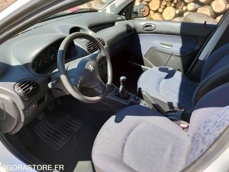 206 SP XRP 1.4L - Лек автомобил: снимка 4 206 SP XRP 1.4L - Лек автомобил: снимка 4