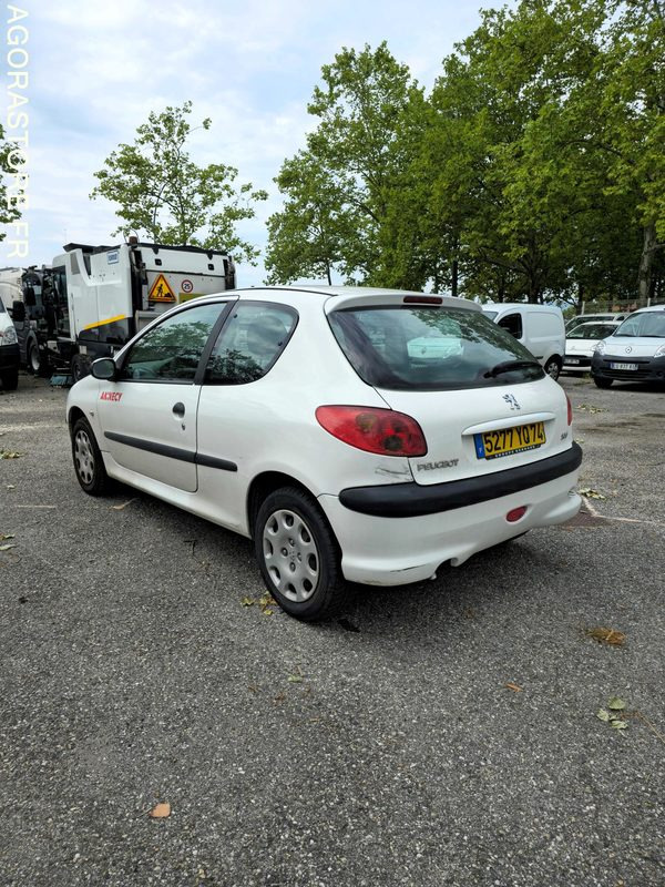 5277 YQ 74 - Peugeot 206 - Лек автомобил: снимка 5 5277 YQ 74 - Peugeot 206 - Лек автомобил: снимка 5