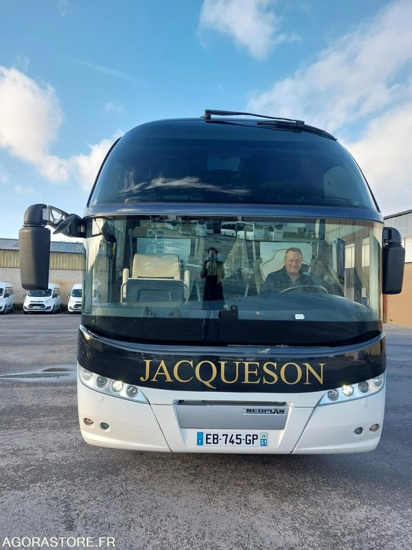 AUTOCAR NEOPLAN CITYLINER P16 L / 14M / 48+1+1+WC / 645008KM - Туристически автобус: снимка 2 AUTOCAR NEOPLAN CITYLINER P16 L / 14M / 48+1+1+WC / 645008KM - Туристически автобус: снимка 2