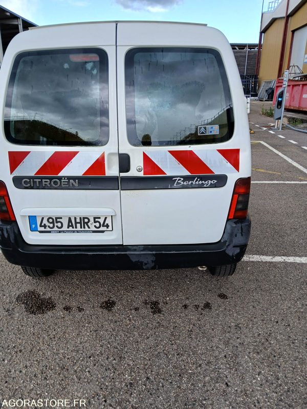BERLINGO 495AHR54 220260 KM ATTENTON YA UNE CONTRE VISITE - Малък ван: снимка 3 BERLINGO 495AHR54 220260 KM ATTENTON YA UNE CONTRE VISITE - Малък ван: снимка 3