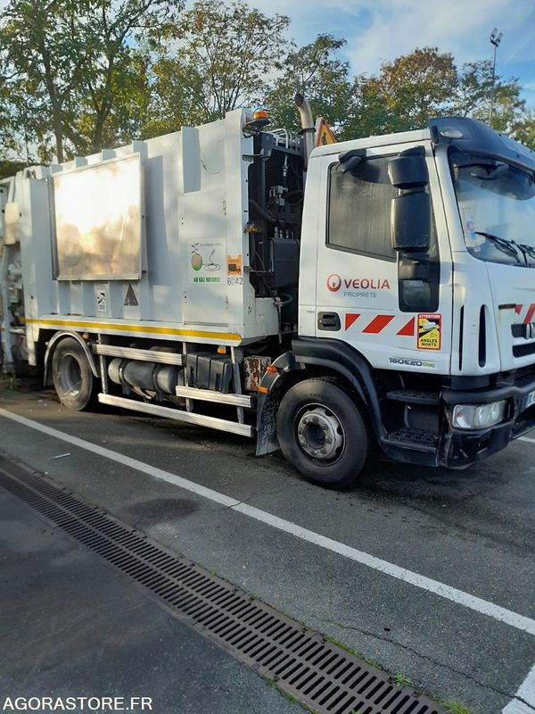 BOM 16T IVECO GNC NON ROULANT( 6042-66ICAM571X) - Боклукчийска кола: снимка 3 BOM 16T IVECO GNC NON ROULANT( 6042-66ICAM571X) - Боклукчийска кола: снимка 3