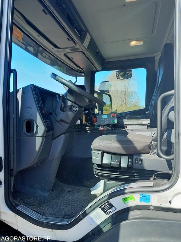 BOM DI 26T SCANIA GO (5614-VPIDF-66ICAM571X) - Боклукчийска кола: снимка 2 BOM DI 26T SCANIA GO (5614-VPIDF-66ICAM571X) - Боклукчийска кола: снимка 2
