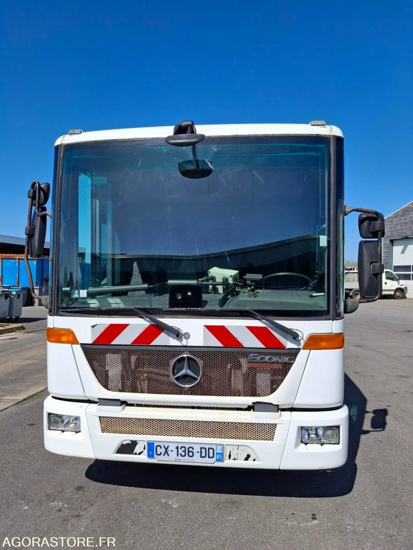 BOM Mercedes Econic 2013 240330 kms - Боклукчийска кола: снимка 3 BOM Mercedes Econic 2013 240330 kms - Боклукчийска кола: снимка 3