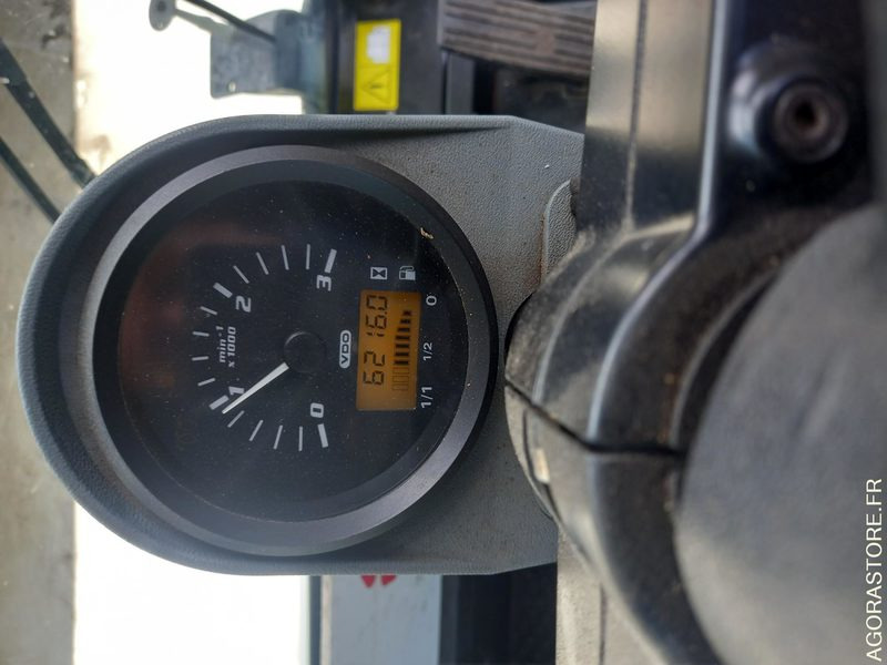 Balayeuse de voirie - Мотометачна машина: снимка 2 Balayeuse de voirie - Мотометачна машина: снимка 2