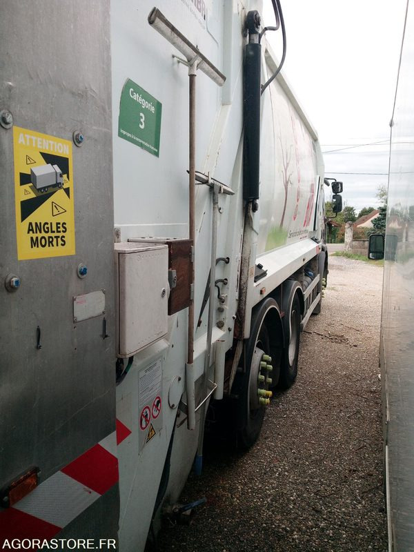 Bom Renault 320DXI - Боклукчийска кола: снимка 4 Bom Renault 320DXI - Боклукчийска кола: снимка 4