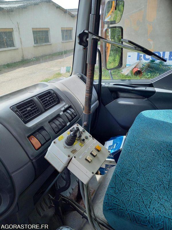 Бус самосвал CAMION BENNE DAF: снимка 7