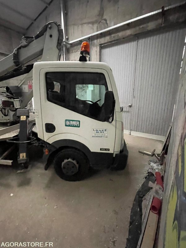 CAMION NACELLE NISSAN IMER P18T12 28740 KM 2015 - Автовишка: снимка 5 CAMION NACELLE NISSAN IMER P18T12 28740 KM 2015 - Автовишка: снимка 5