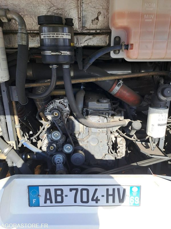 CAR-IRISBUS-RECREO N°12054(7590)-MEC-2009/276061 KM-AB704HV - Училищен автобус: снимка 5 CAR-IRISBUS-RECREO N°12054(7590)-MEC-2009/276061 KM-AB704HV - Училищен автобус: снимка 5