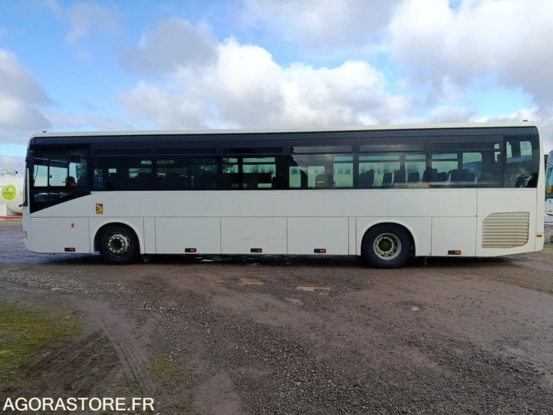 CAR IRISBUS RECREO - PARC 19964 - MEC2011/506000km/ BM-526-BE - Училищен автобус: снимка 3 CAR IRISBUS RECREO - PARC 19964 - MEC2011/506000km/ BM-526-BE - Училищен автобус: снимка 3