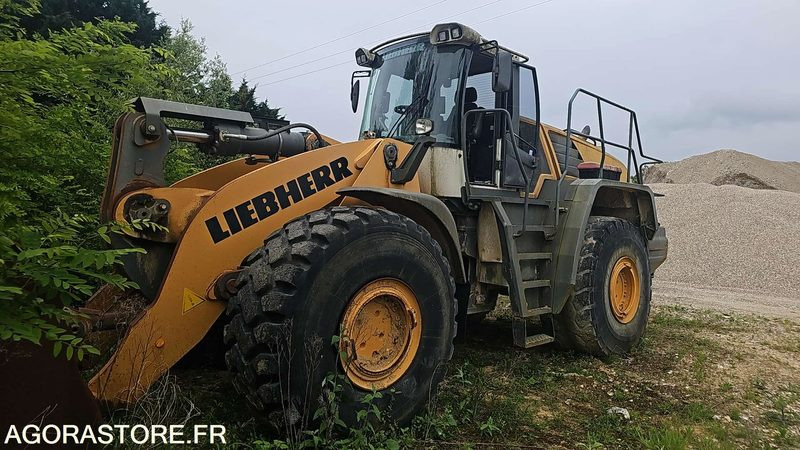 CHARGEUR SUR PNEUS LIEBHERR L586 - VATZ0461AZB032490 - 2013 / 13 580 HEURES - Товарач: снимка 1 CHARGEUR SUR PNEUS LIEBHERR L586 - VATZ0461AZB032490 - 2013 / 13 580 HEURES - Товарач: снимка 1
