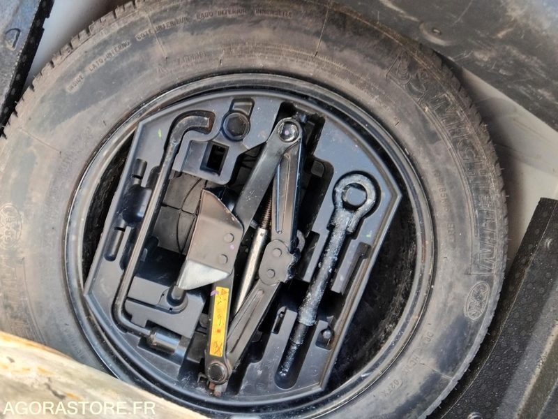 CITROEN C3 II 1.6 HDi 92 cv _ CX-918-XR - Лек автомобил: снимка 5 CITROEN C3 II 1.6 HDi 92 cv _ CX-918-XR - Лек автомобил: снимка 5