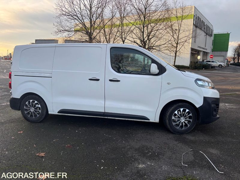 CITROEN - JUMPY 3 HDI - année 2017 - 341000 kms - DIESEL - Малък ван: снимка 4 CITROEN - JUMPY 3 HDI - année 2017 - 341000 kms - DIESEL - Малък ван: снимка 4
