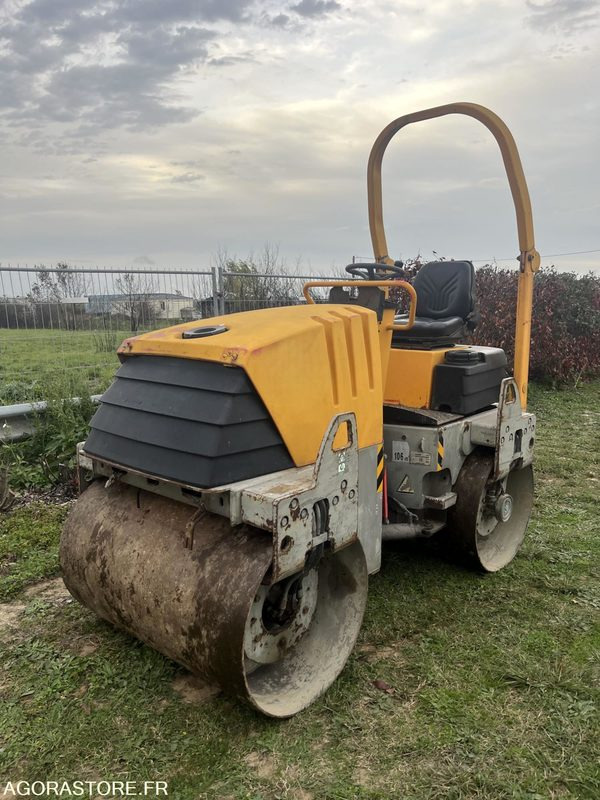 COMPACTEUR DOUBLE BILLE - Валяк: снимка 1 COMPACTEUR DOUBLE BILLE - Валяк: снимка 1