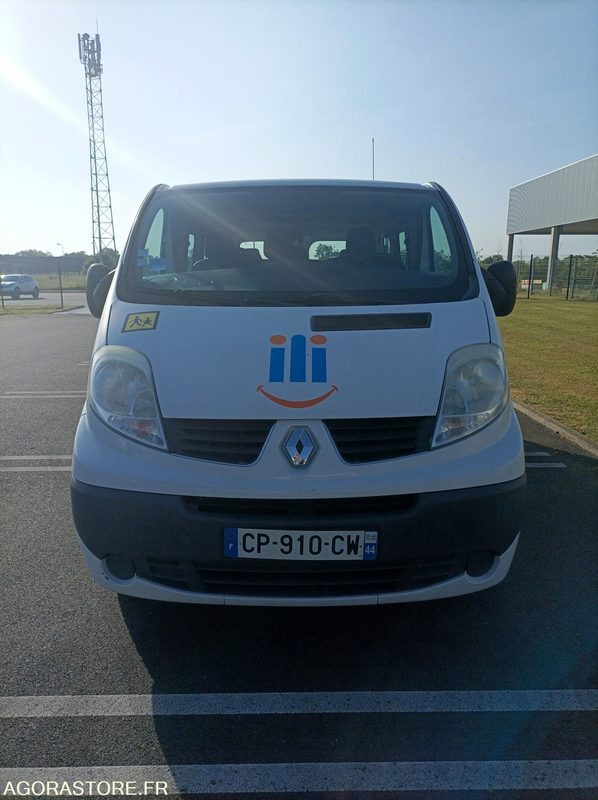CP-910-CW - Roulant - RENAULT TRAFIC - VP - 9 Places - 308 000 Kms - Микробус, Пътнически бус: снимка 3 CP-910-CW - Roulant - RENAULT TRAFIC - VP - 9 Places - 308 000 Kms - Микробус, Пътнически бус: снимка 3