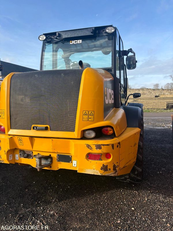 Chargeuse JCB TM 310 - 2011 - 6907 heures - BON ETAT entretien 6900h - Трактор: снимка 5 Chargeuse JCB TM 310 - 2011 - 6907 heures - BON ETAT entretien 6900h - Трактор: снимка 5