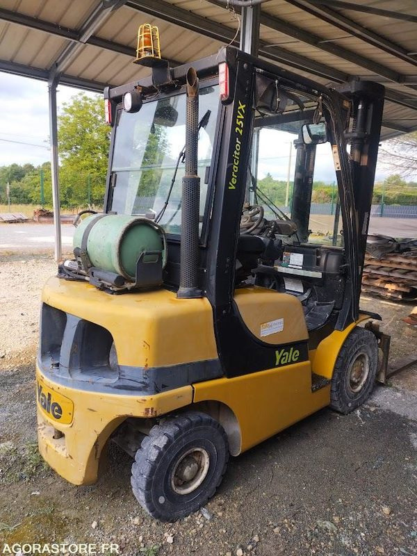 Chariot Élévateur YALE GLP25VX (2007) - En Panne - Газокар: снимка 3 Chariot Élévateur YALE GLP25VX (2007) - En Panne - Газокар: снимка 3