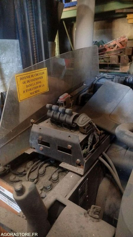 Chariot élévateur CROWN - EN PANNE - Инструмент/ Оборудване: снимка 4 Chariot élévateur CROWN - EN PANNE - Инструмент/ Оборудване: снимка 4