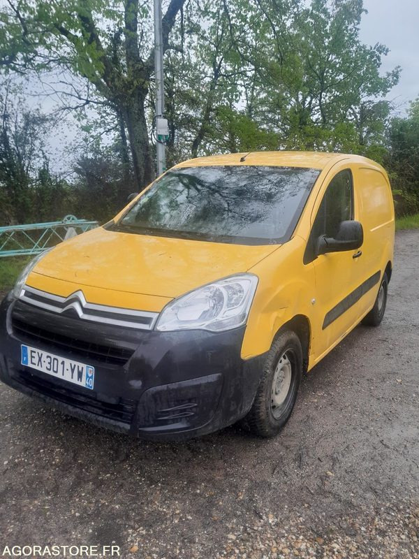 Малък ван Citroën Berlingo - 2018 - 166000 KM: снимка 1