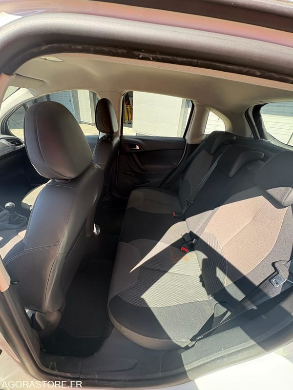 Citroën C3 - 2014 - 153 200 km - DH862AF - Лек автомобил: снимка 4 Citroën C3 - 2014 - 153 200 km - DH862AF - Лек автомобил: снимка 4