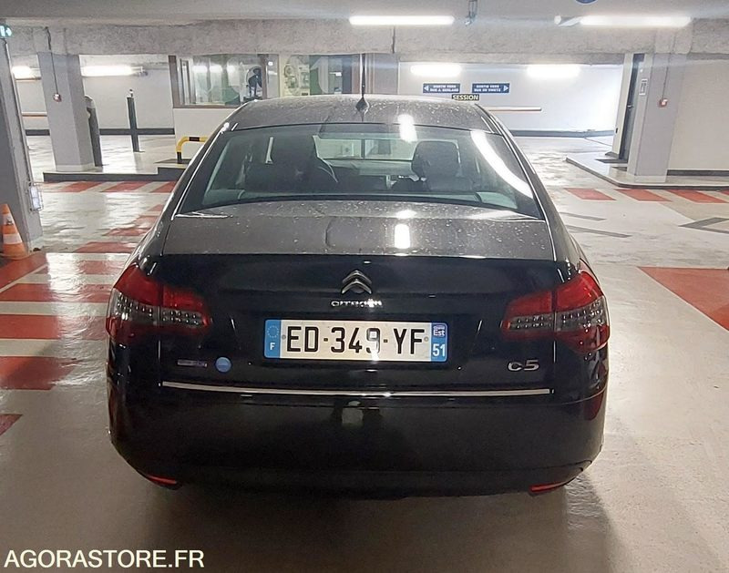 Citroën C5 2.0 Bleuhdi - 2016 - 191232kms - Лек автомобил: снимка 3 Citroën C5 2.0 Bleuhdi - 2016 - 191232kms - Лек автомобил: снимка 3