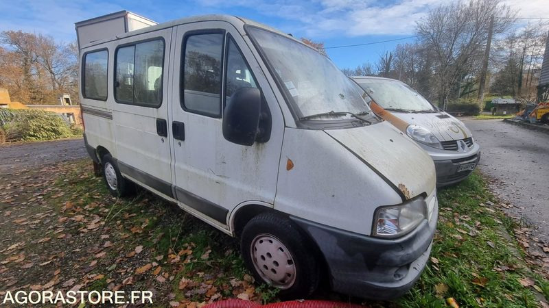 Citroen Jumper non roulant 2004 KM inconnu - Микробус, Пътнически бус: снимка 2 Citroen Jumper non roulant 2004 KM inconnu - Микробус, Пътнически бус: снимка 2
