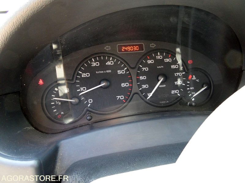 Citroën berlingo 1.6hdi - 249.030km - 2008 (4883KM46) - Малък ван: снимка 5 Citroën berlingo 1.6hdi - 249.030km - 2008 (4883KM46) - Малък ван: снимка 5