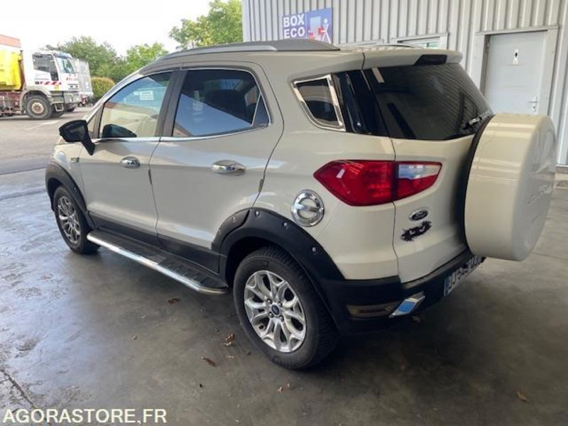 ECOSPORT TITANIUM 1.5 TDCI 90cv . 08/2014 . 128300 km - Джип: снимка 2 ECOSPORT TITANIUM 1.5 TDCI 90cv . 08/2014 . 128300 km - Джип: снимка 2