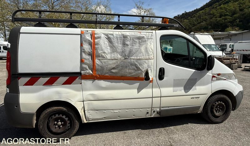 EQ505KX - RENAULT TRAFIC 1.9 dci 100 - - Товарен бус: снимка 3 EQ505KX - RENAULT TRAFIC 1.9 dci 100 - - Товарен бус: снимка 3