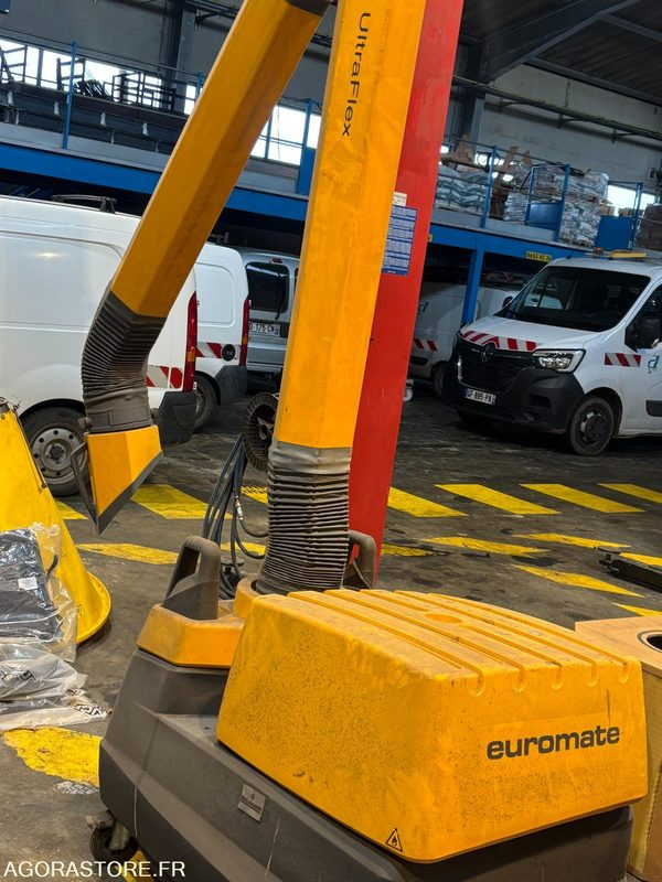 EXTRACTEUR MOBILE DE FUMEES DE SOUDAGE A FILTRE AMOVIBLE - EUROMATE MFD - Инструмент/ Оборудване: снимка 1 EXTRACTEUR MOBILE DE FUMEES DE SOUDAGE A FILTRE AMOVIBLE - EUROMATE MFD - Инструмент/ Оборудване: снимка 1