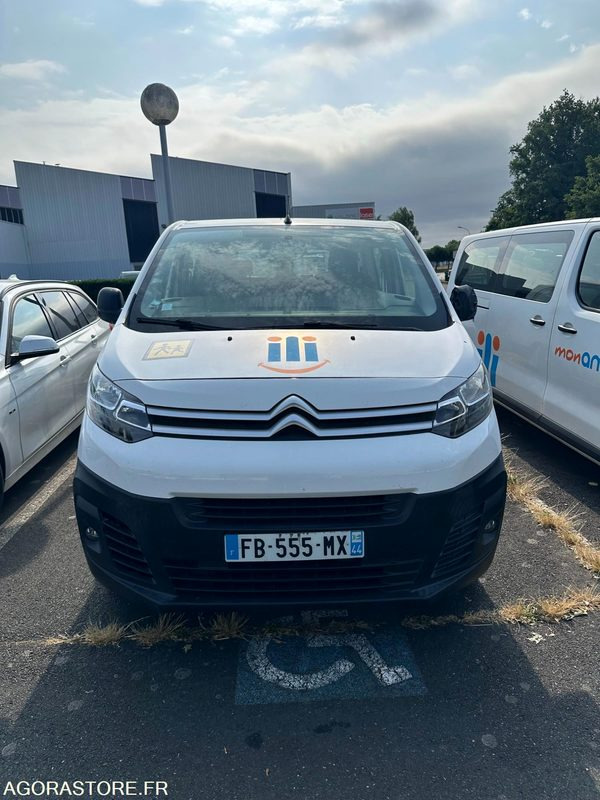FB-555-MX - Non Roulant - Citroën JUMPY SPACE TOURER - VP - 229 423 Kms - Микробус, Пътнически бус: снимка 3 FB-555-MX - Non Roulant - Citroën JUMPY SPACE TOURER - VP - 229 423 Kms - Микробус, Пътнически бус: снимка 3