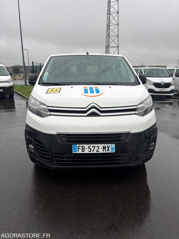 FB-572-MX - Roulant - CITROEN JUMPY SPACE TOURER - VP - 218 682 Kms - Микробус, Пътнически бус: снимка 4 FB-572-MX - Roulant - CITROEN JUMPY SPACE TOURER - VP - 218 682 Kms - Микробус, Пътнически бус: снимка 4