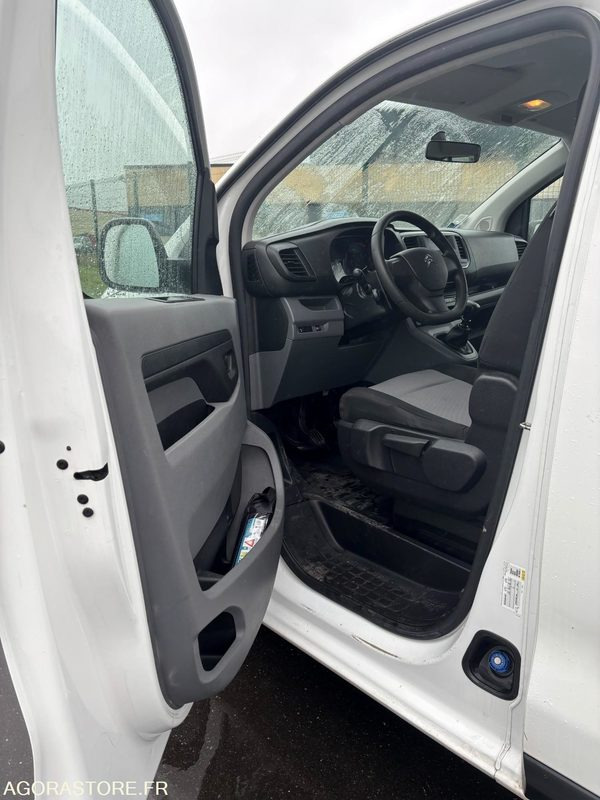 FB-572-MX - Roulant - CITROEN JUMPY SPACE TOURER - VP - 218 682 Kms - Микробус, Пътнически бус: снимка 5 FB-572-MX - Roulant - CITROEN JUMPY SPACE TOURER - VP - 218 682 Kms - Микробус, Пътнически бус: снимка 5