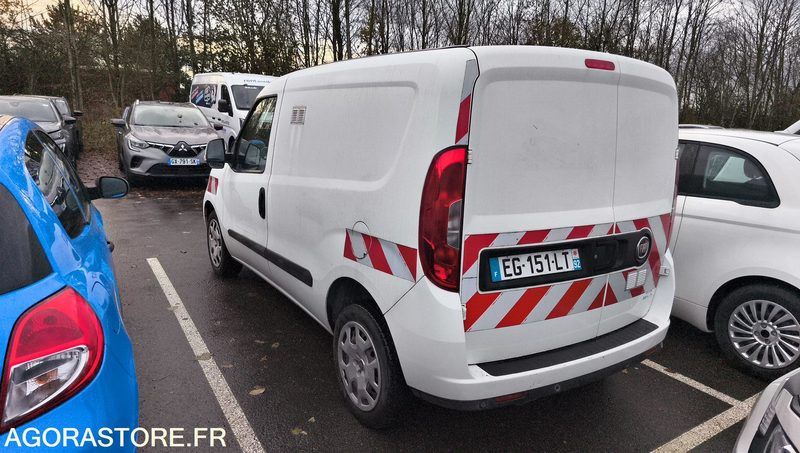 FIAT DOBLO - 02/11/2016 - 66549kms - EG151LT - Малък ван: снимка 2 FIAT DOBLO - 02/11/2016 - 66549kms - EG151LT - Малък ван: снимка 2