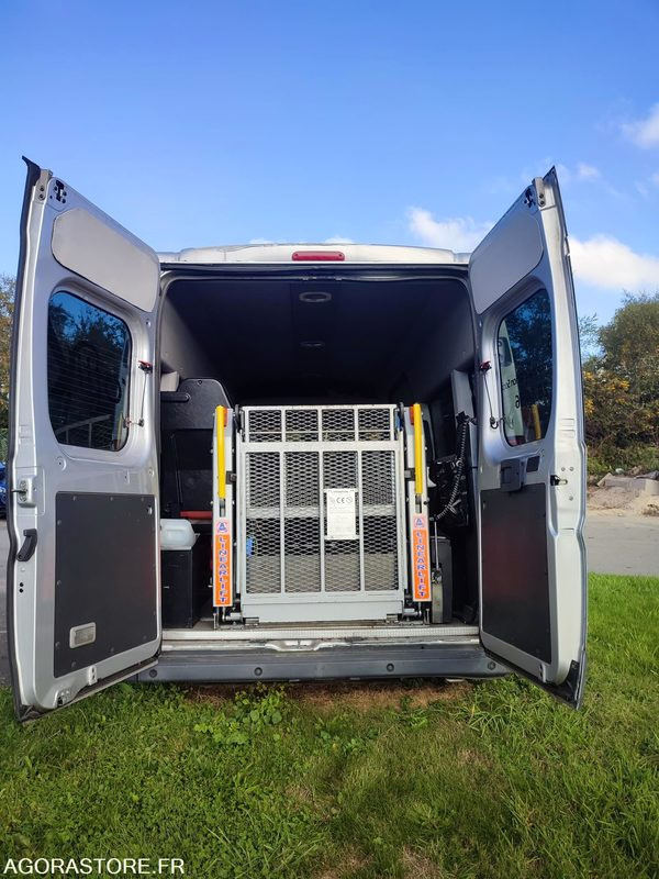 FIAT DUCATO TPMR - Roulant - 2009  (91 120 km) - Товарен бус: снимка 2 FIAT DUCATO TPMR - Roulant - 2009  (91 120 km) - Товарен бус: снимка 2