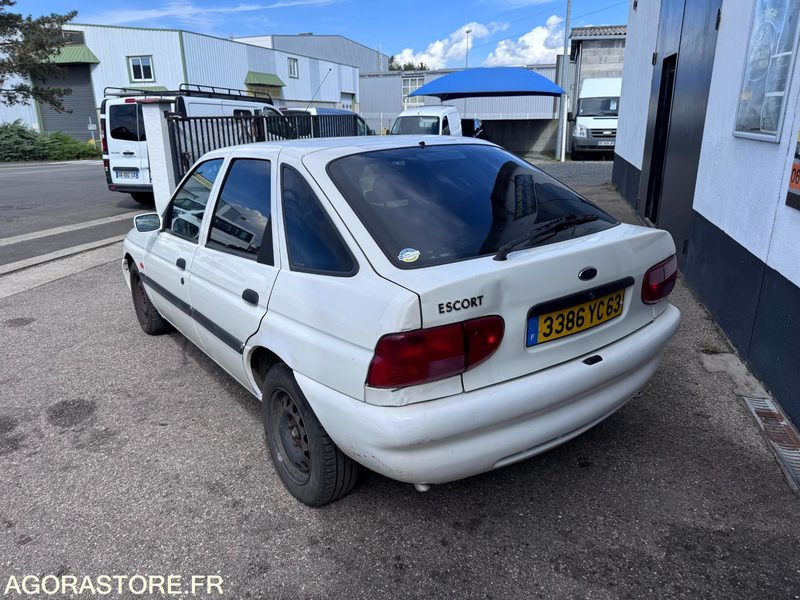 FORD ESCORT 1.4I 73CH - 1998 - 202907KMS - Лек автомобил: снимка 5 FORD ESCORT 1.4I 73CH - 1998 - 202907KMS - Лек автомобил: снимка 5