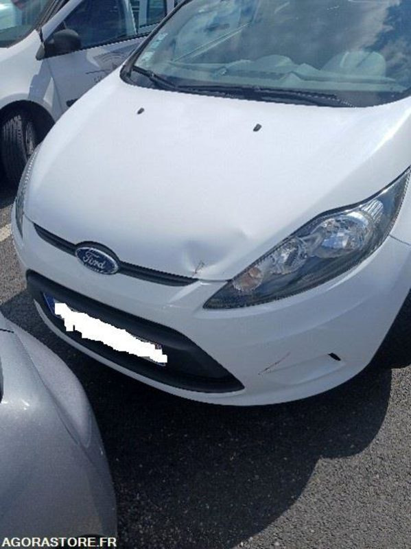 FORD FIESTA N°1 1.2 L– COULEUR BLANCHE - Лек автомобил: снимка 1 FORD FIESTA N°1 1.2 L– COULEUR BLANCHE - Лек автомобил: снимка 1