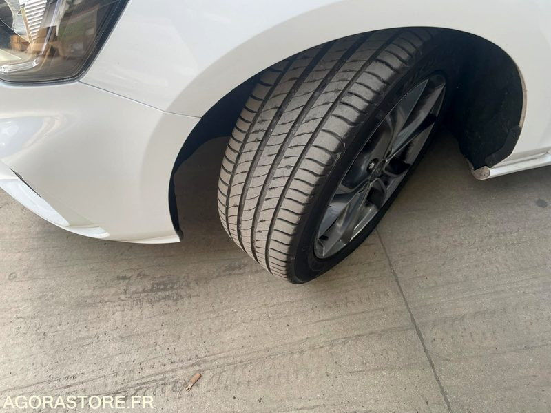 FORD FOCUS finition ST Line 122800 Kms 2021 - Комби: снимка 5 FORD FOCUS finition ST Line 122800 Kms 2021 - Комби: снимка 5