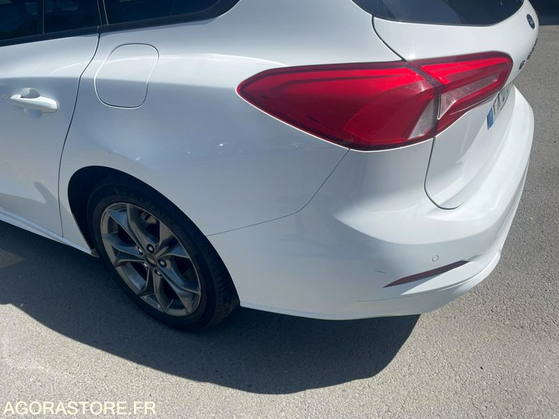 FORD FOCUS finition ST Line 122800 Kms 2021 - Комби: снимка 2 FORD FOCUS finition ST Line 122800 Kms 2021 - Комби: снимка 2