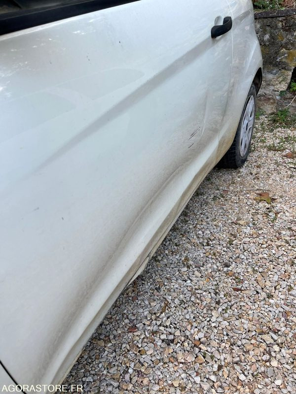 FORD KA - Лек автомобил: снимка 4 FORD KA - Лек автомобил: снимка 4