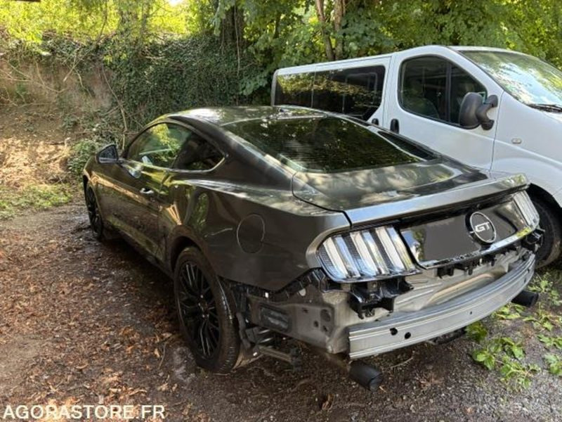 FORD MUSTANG FASTBACK 5.0 V8 - Лек автомобил: снимка 3 FORD MUSTANG FASTBACK 5.0 V8 - Лек автомобил: снимка 3