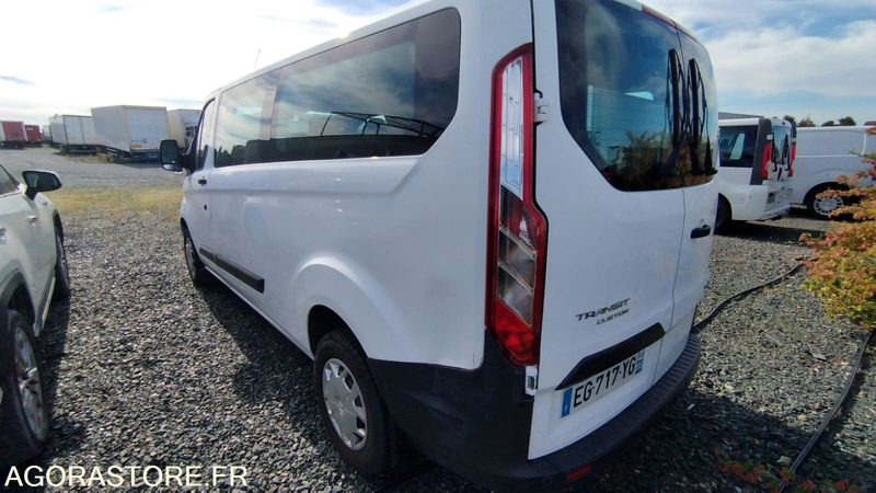 FORD TRANSIT - 9 Places - 2016 - 259108 Kms - EG717YG - Товарен бус: снимка 4 FORD TRANSIT - 9 Places - 2016 - 259108 Kms - EG717YG - Товарен бус: снимка 4