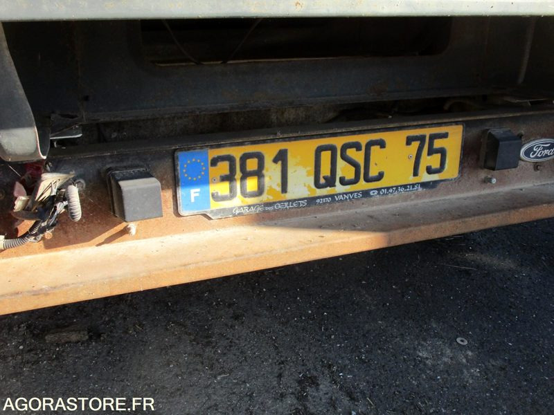 FORD TRANSIT PLATEAU BENNE / 275600 KMS / 2006 / 381 QSC 75 - Бус самосвал: снимка 5 FORD TRANSIT PLATEAU BENNE / 275600 KMS / 2006 / 381 QSC 75 - Бус самосвал: снимка 5
